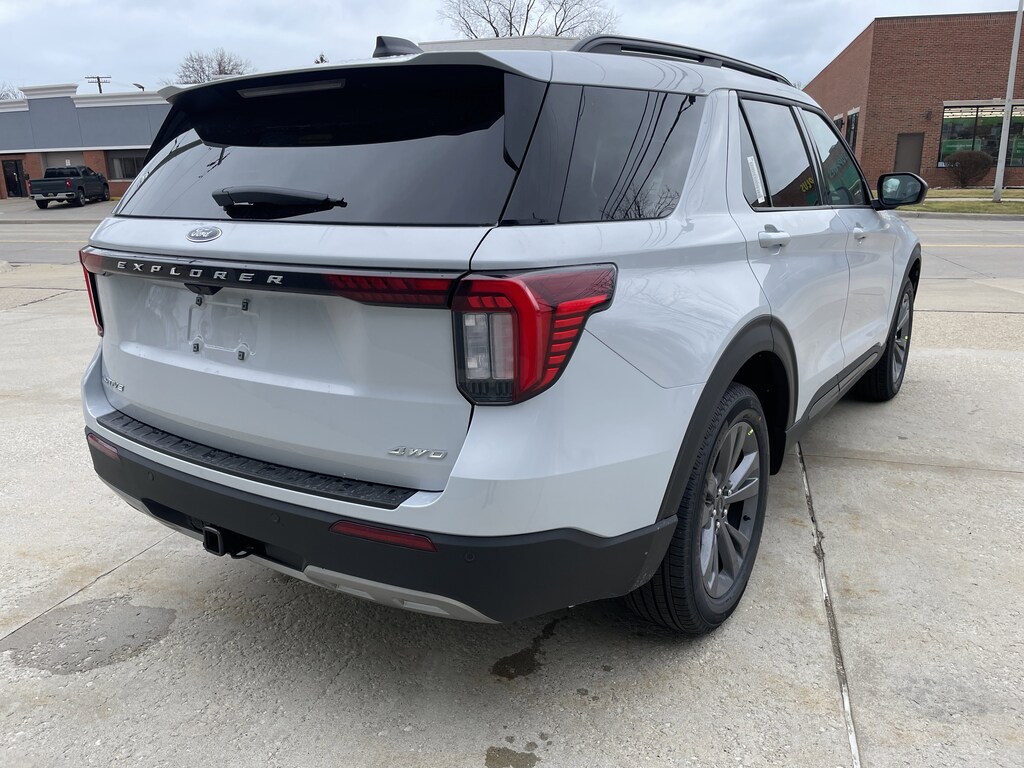 New 2026 Ford Explorer Active SUV