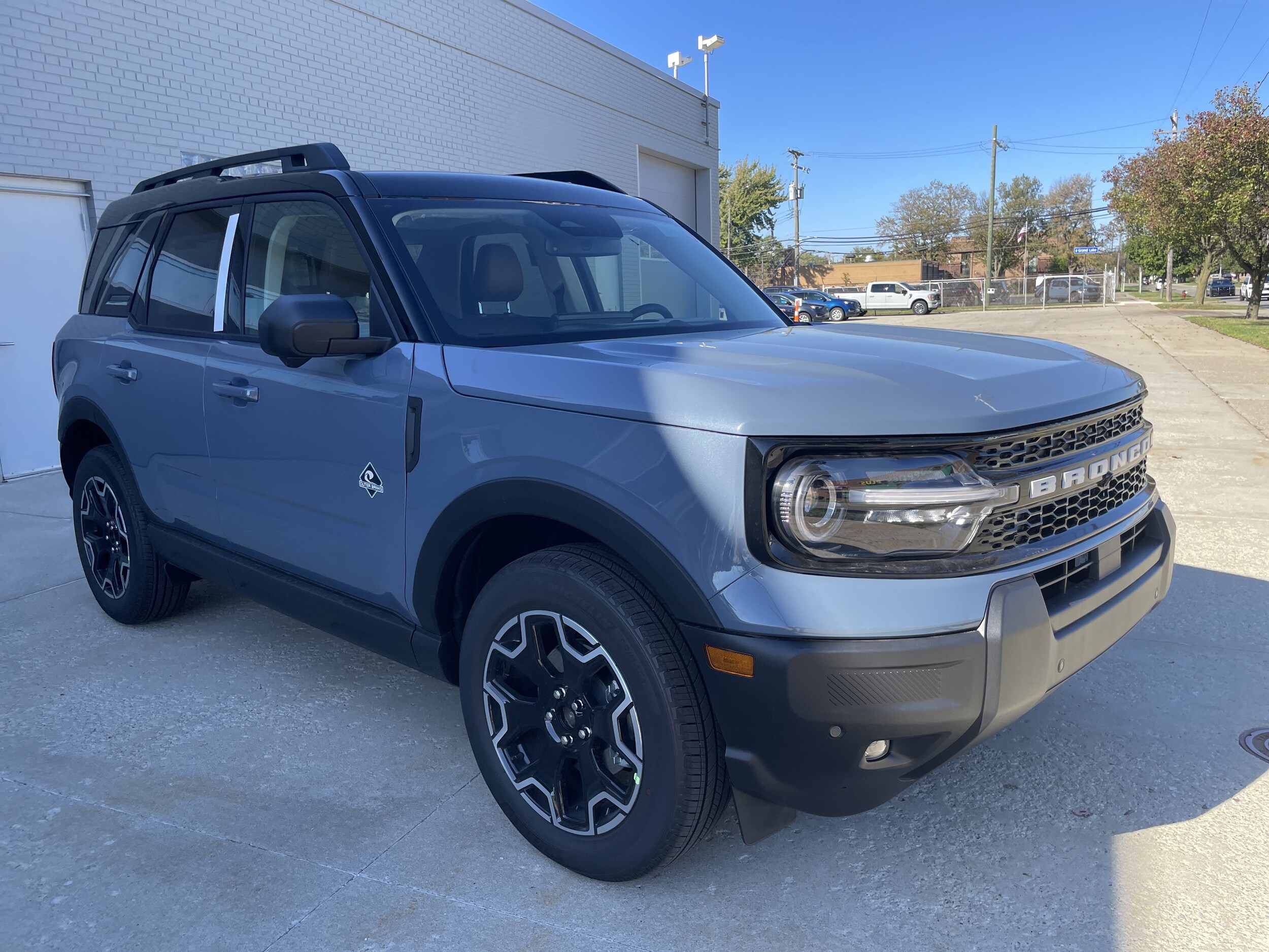 2025 Ford Bronco Sport Outer Banks photo 2