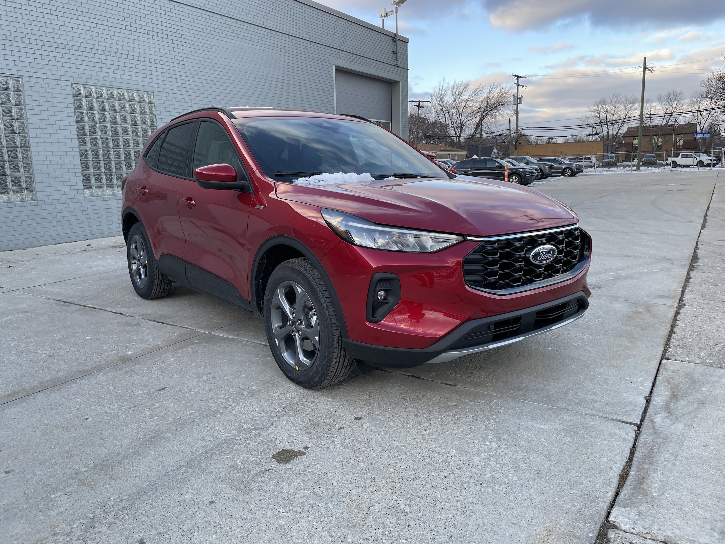 2026 Ford Escape ST-Line Select's photo