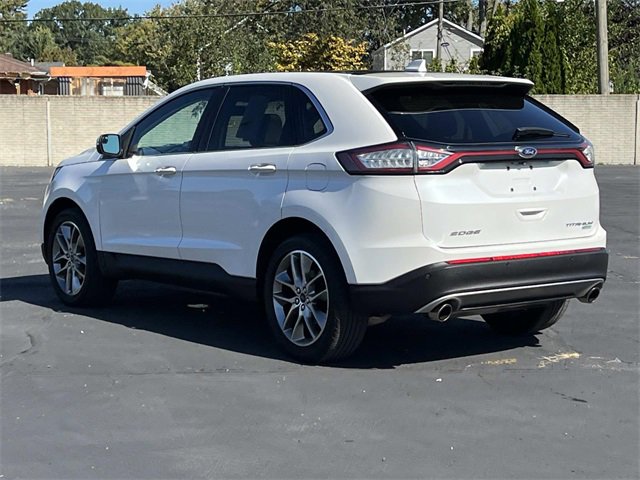 2015 Ford Edge Titanium photo 2