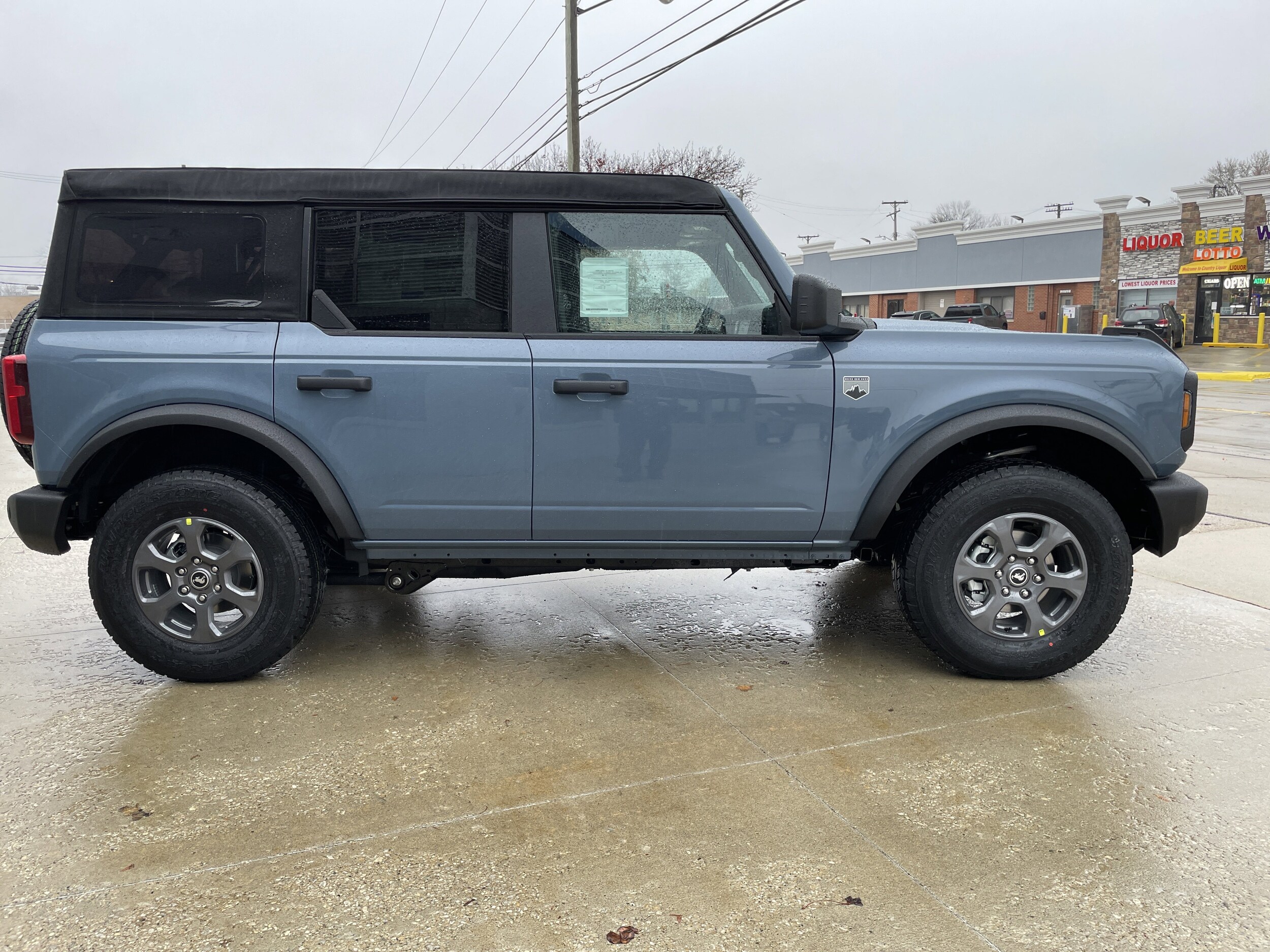 2025 Ford Bronco Big Bend photo 3