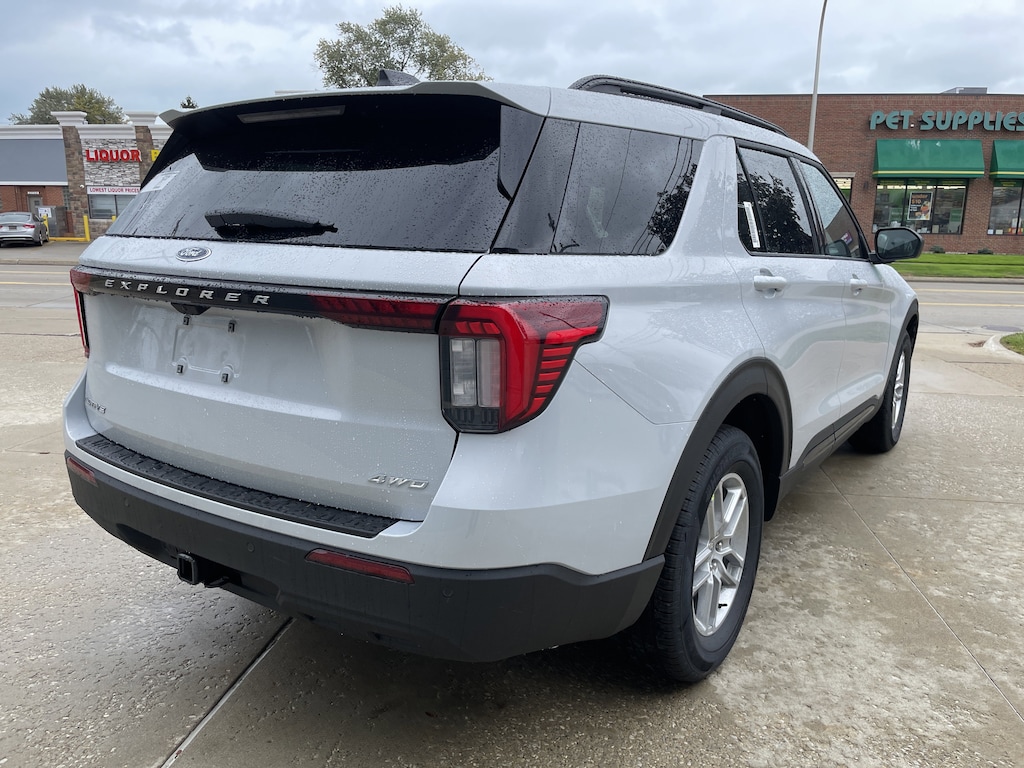 New 2026 Ford Explorer Active SUV