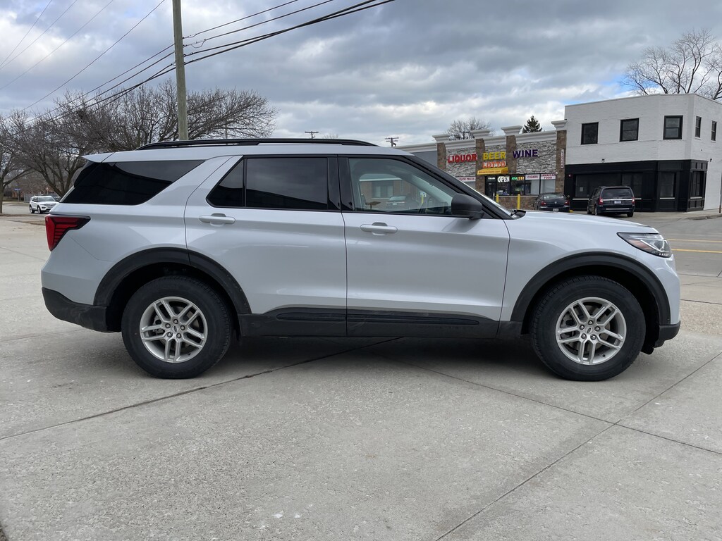 New 2026 Ford Explorer Active SUV