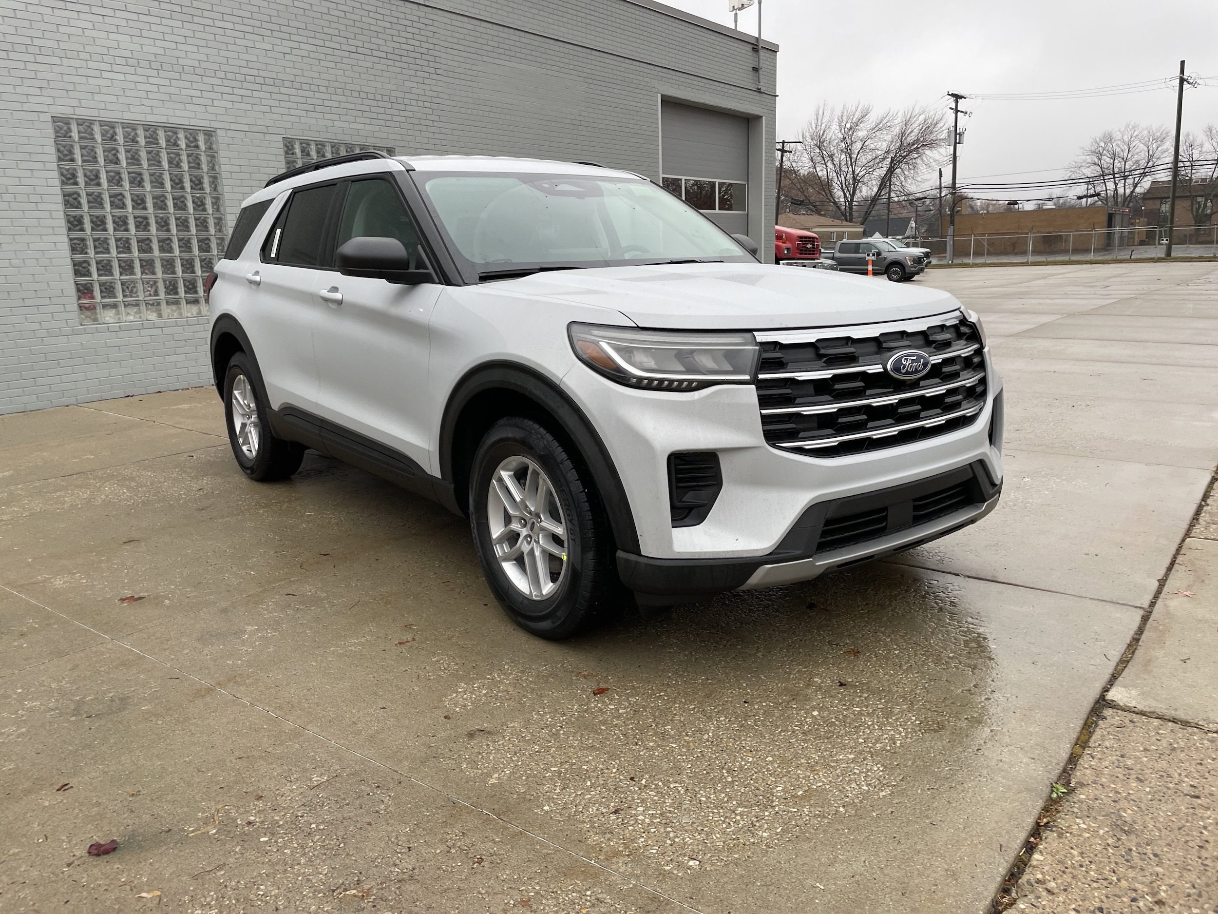 2026 Ford Explorer Active's photo