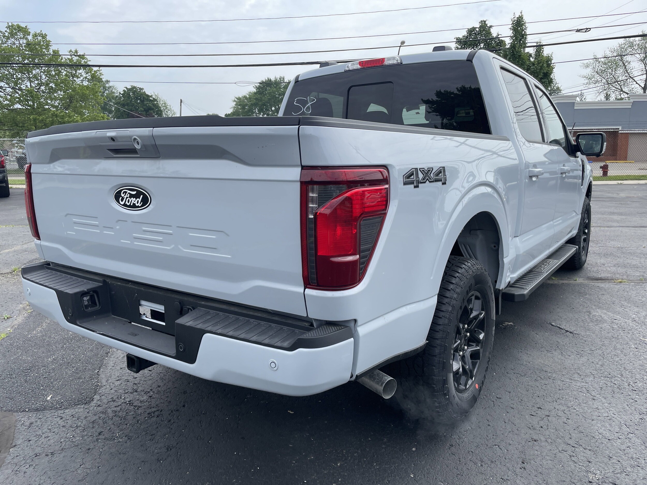 2025 Ford F-150 XLT photo 4