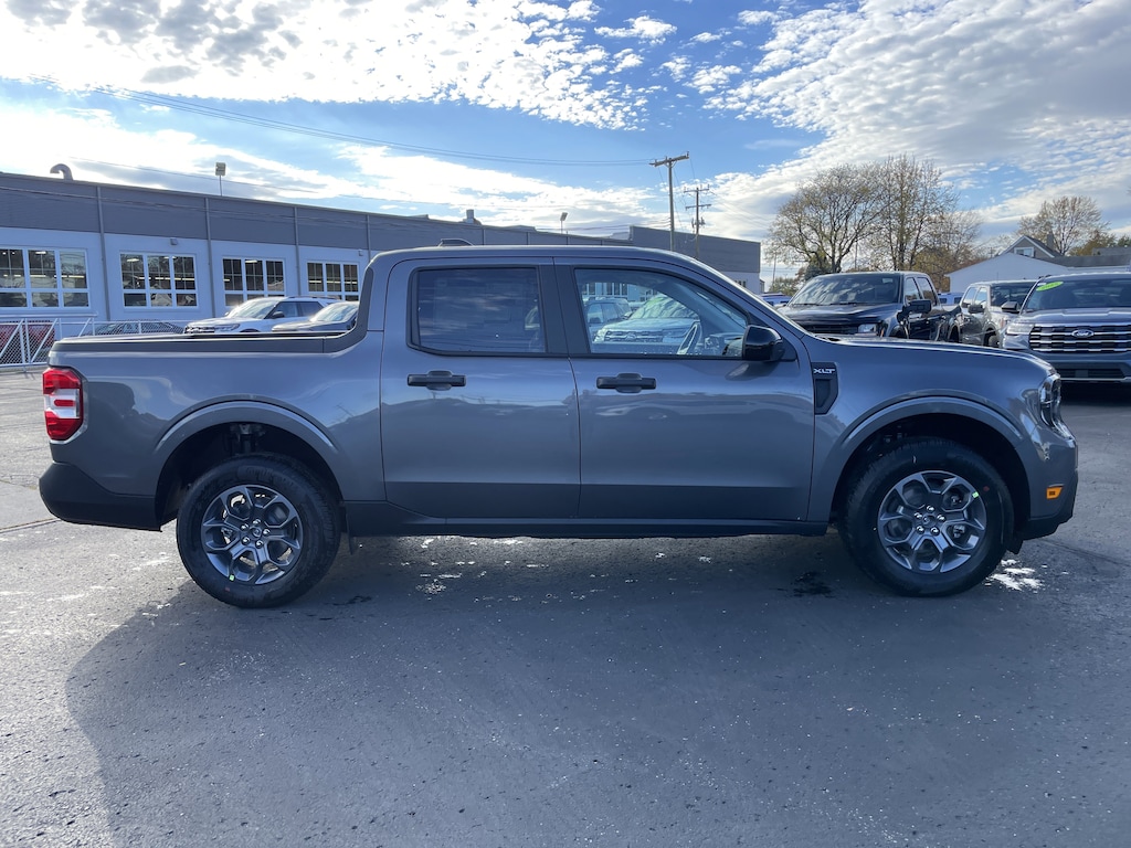 New 2025 Ford Maverick XLT TRUCK
