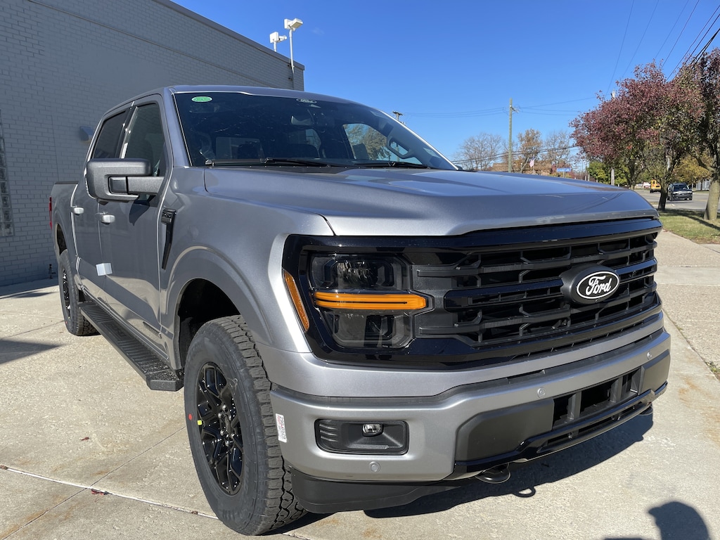 New 2025 Ford F-150 XLT TRUCK