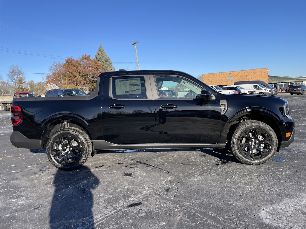 New 2025 Ford Maverick Lariat TRUCK