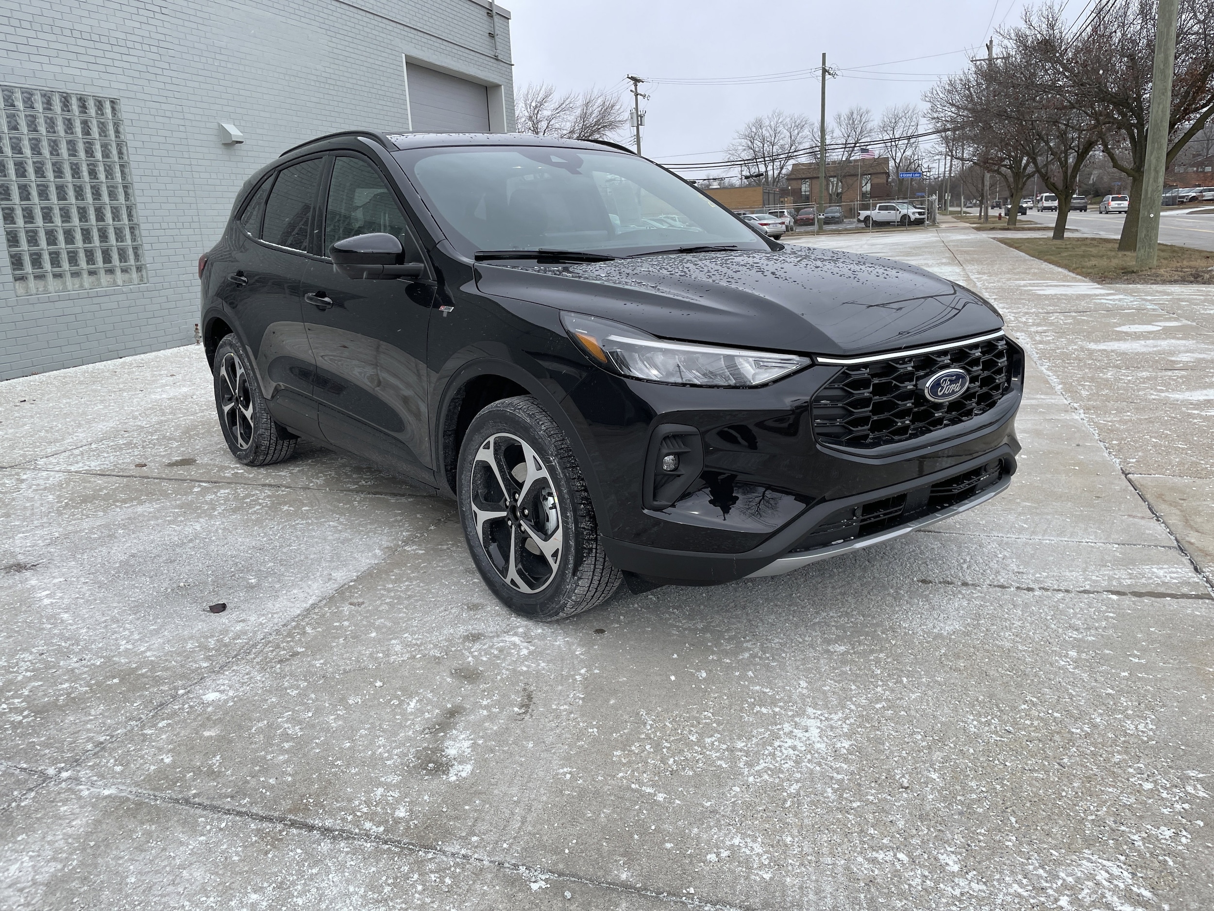 2026 Ford Escape ST-Line Select's photo