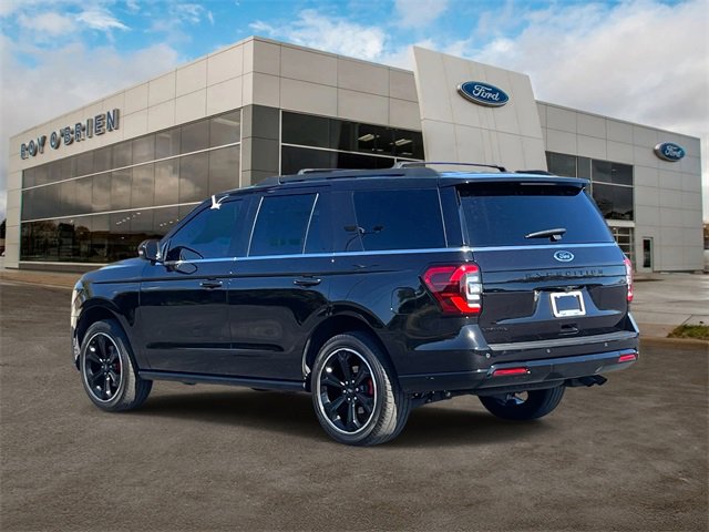 2024 Ford Expedition Limited photo 2