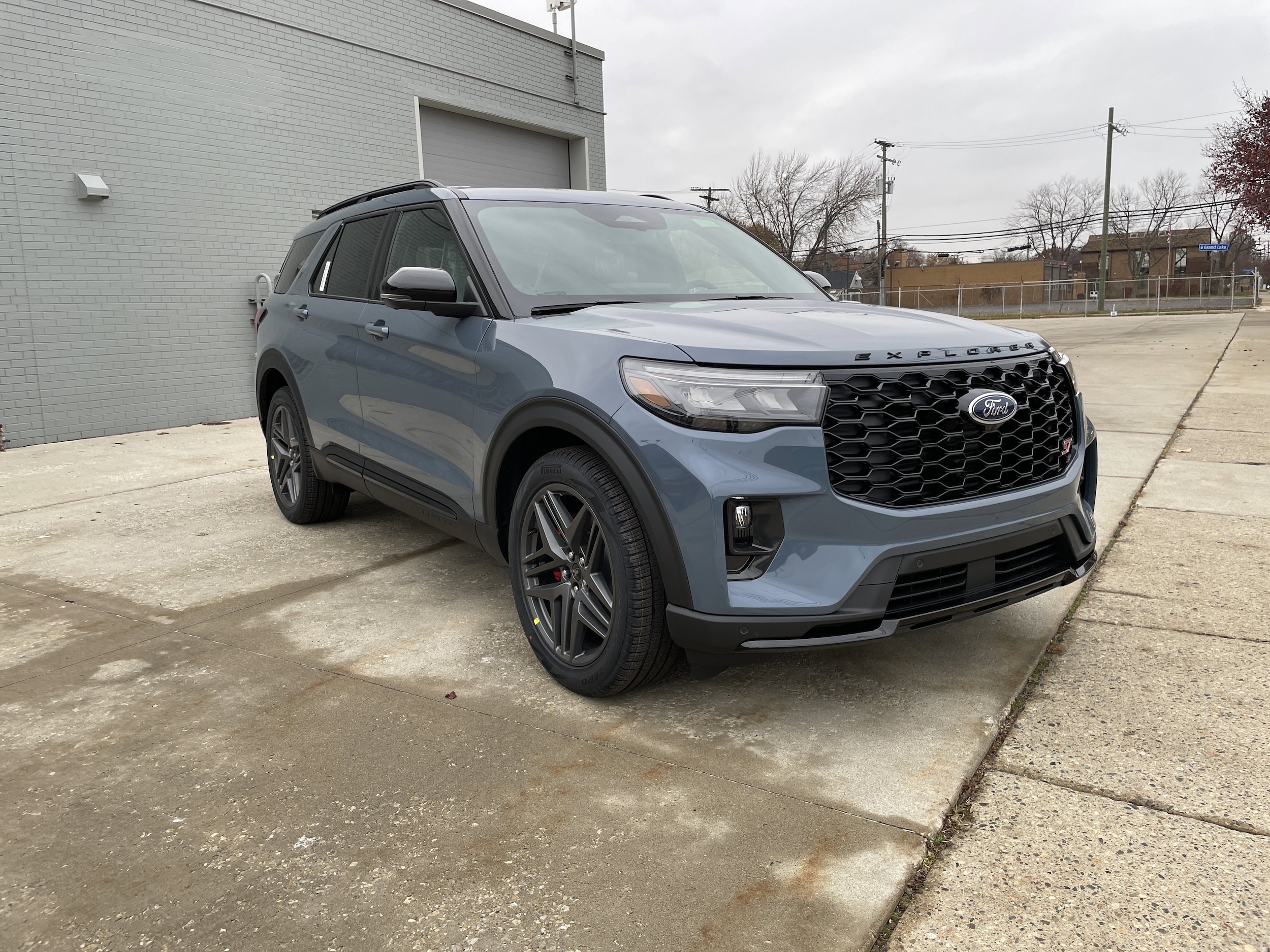 2026 Ford Explorer ST's photo