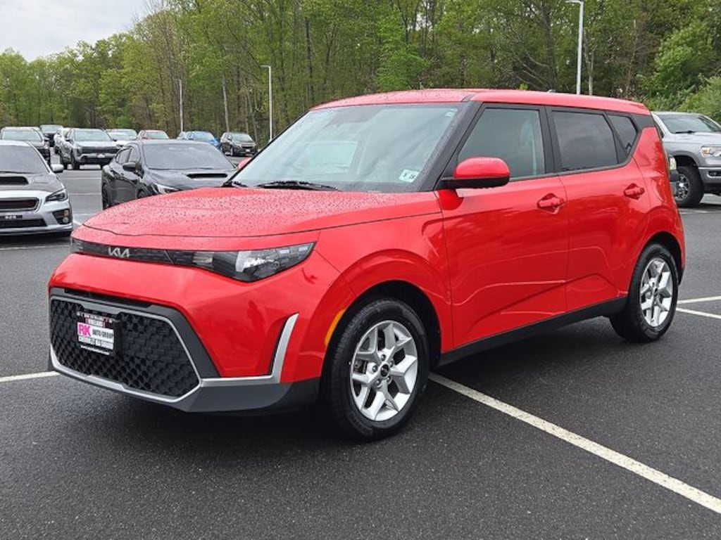 Certified 2023 Kia Soul LX Hatchback