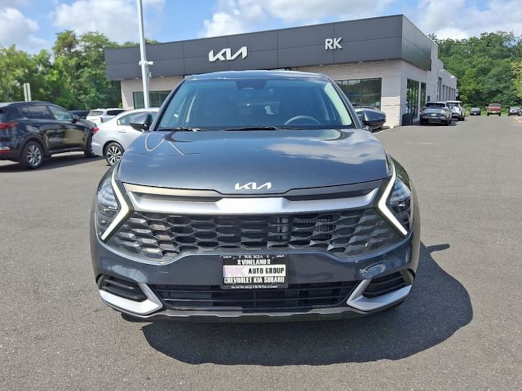 New 2024 Kia Sportage Hybrid LX SUV