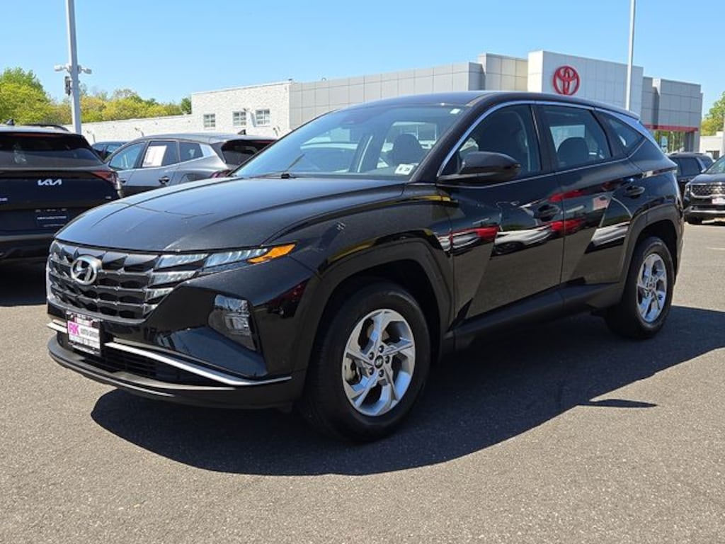 Used 2024 Hyundai Tucson SE SUV