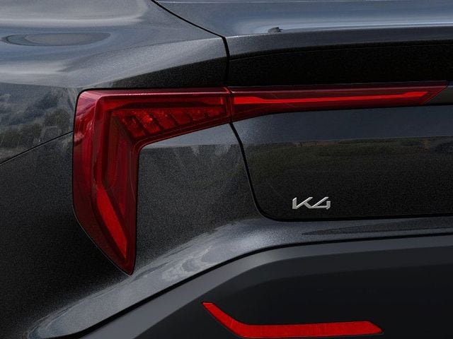 2025 Kia K4 LXS - Photo 12
