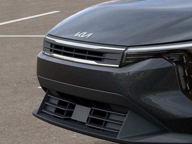 2025 Kia K4 LXS - Photo 13
