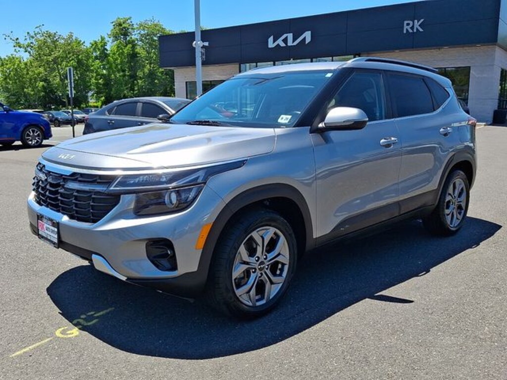 Used 2024 Kia Seltos S SUV
