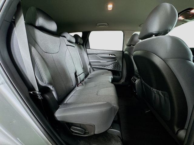 2023 Hyundai Santa Fe SE - Photo 28
