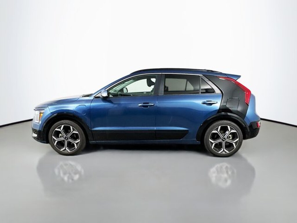 Used 2023 Kia Niro Plug-In Hybrid SX Touring SUV