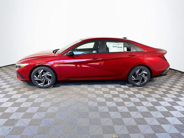 2025 Hyundai Elantra SEL - Photo 4