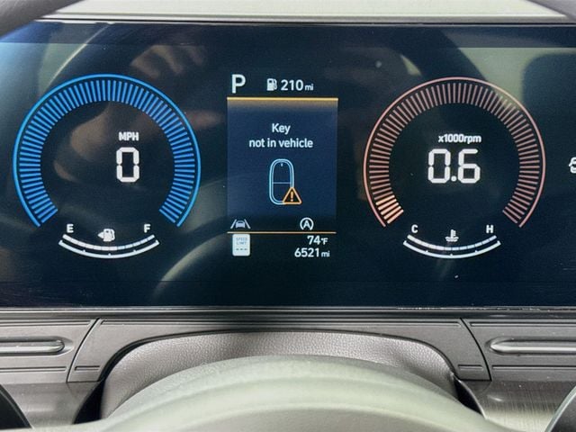 2024 Hyundai Kona SE - Photo 20
