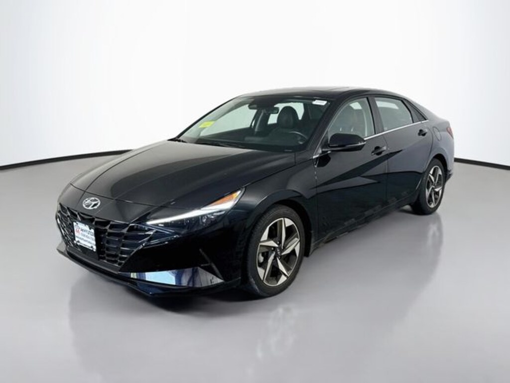 Used 2023 Hyundai Elantra Limited Sedan