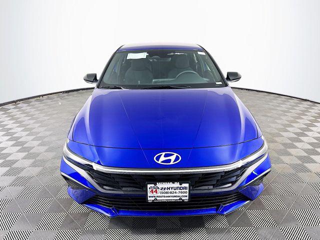 2025 Hyundai Elantra Blue - Photo 11