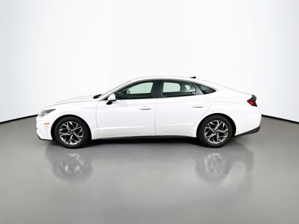 Used 2022 Hyundai Sonata SEL Sedan