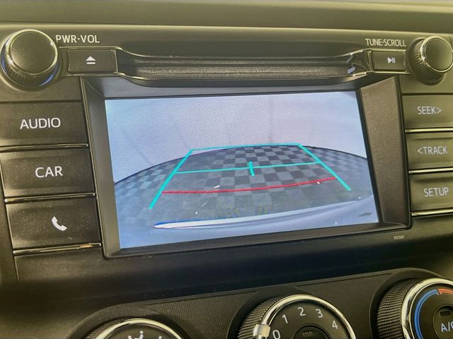 2017 Toyota RAV4 LE - Photo 22