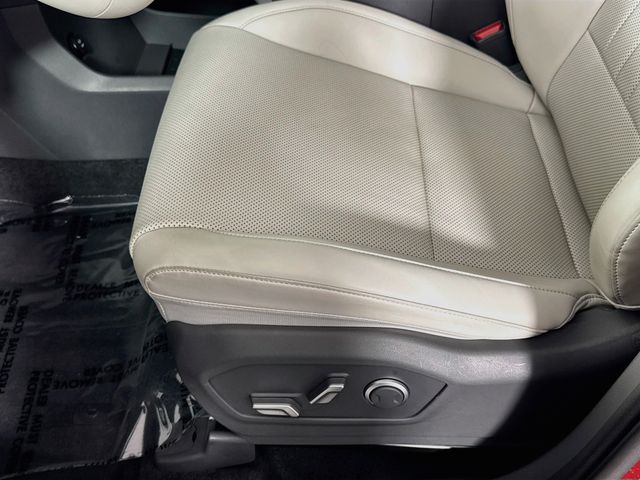2025 Hyundai Santa Fe SEL - Photo 15