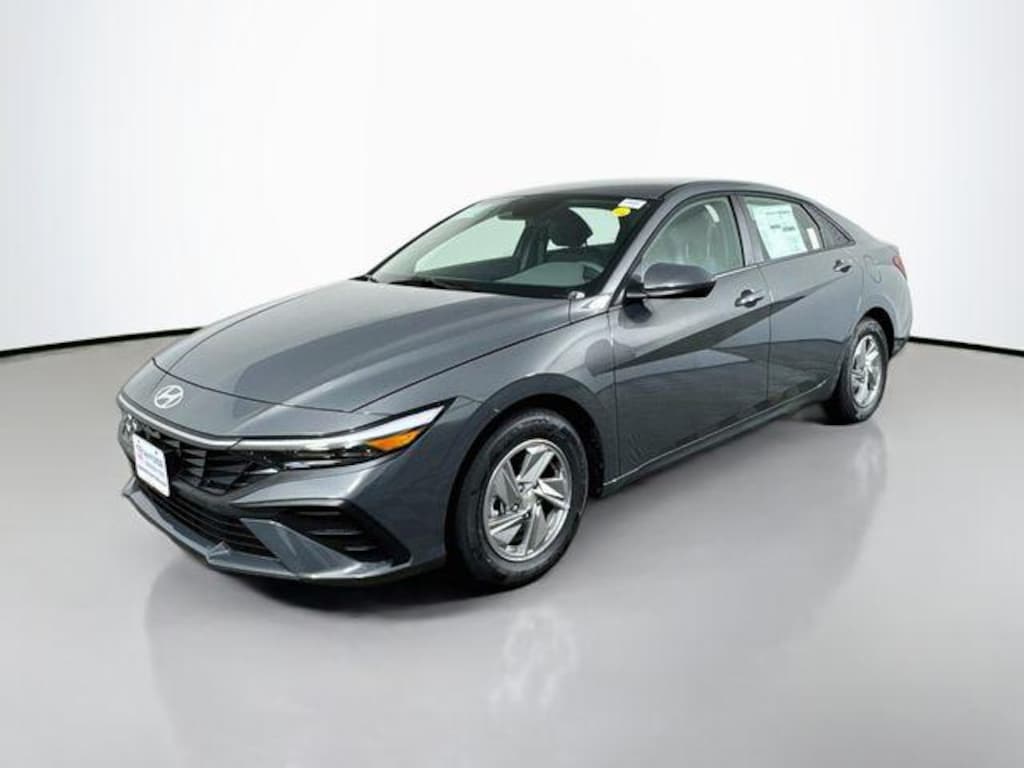 New 2026 Hyundai Elantra SE Sedan