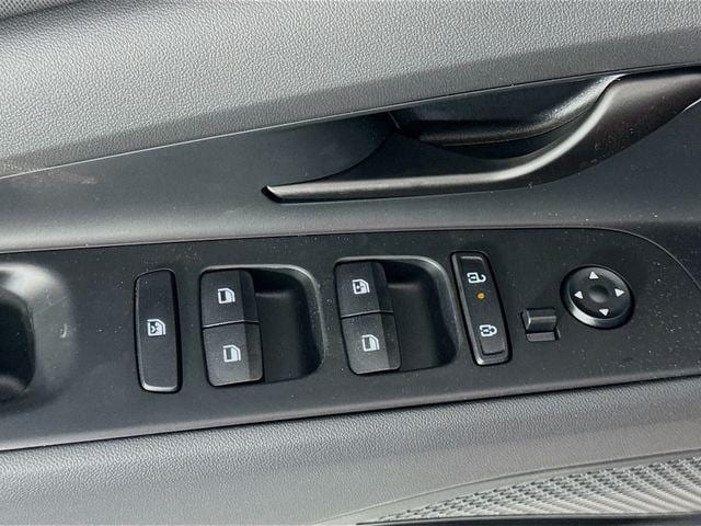 2025 Hyundai Elantra SEL - Photo 21