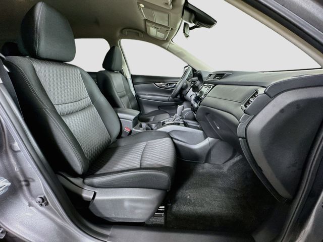2019 Nissan Rogue SV - Photo 29