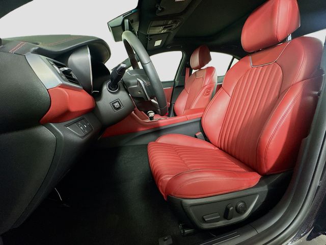 2023 GENESIS G70 Standard - Photo 18