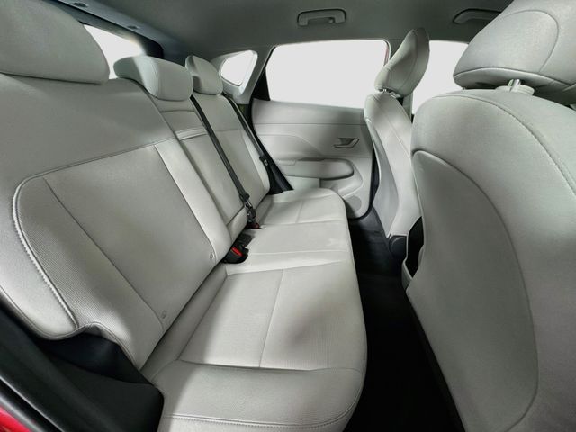 2024 Hyundai Kona SE - Photo 28