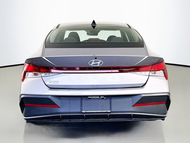 2024 Hyundai Elantra SEL - Photo 7
