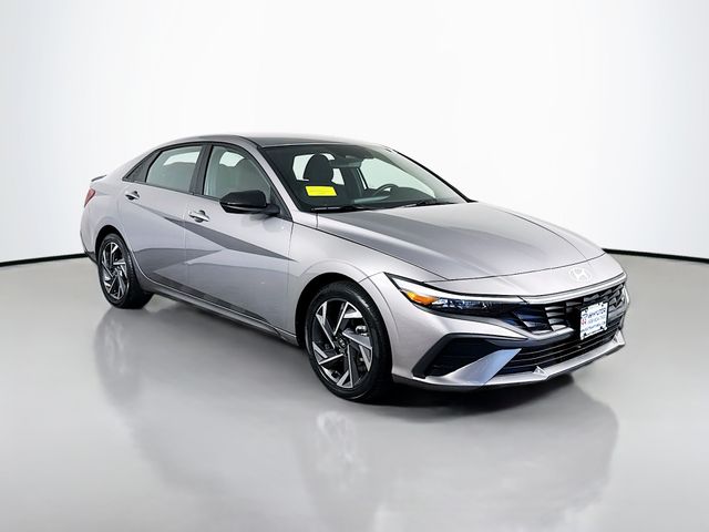 2025 Hyundai Elantra SEL - Photo 10