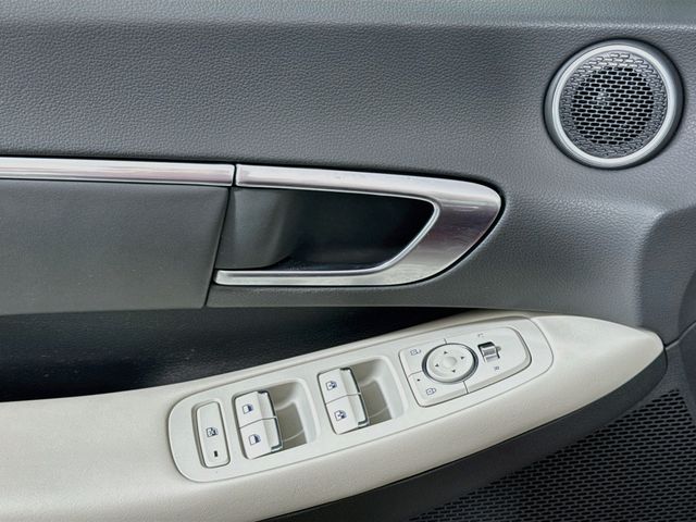 2023 Hyundai Sonata SEL - Photo 13