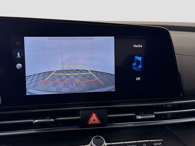 2024 Hyundai Elantra SEL - Photo 22
