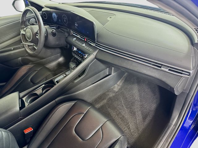 2024 Hyundai Elantra Limited - Photo 31