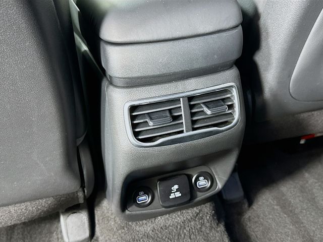 2023 Hyundai Santa Fe Limited - Photo 26