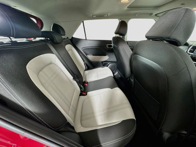 2023 Hyundai Venue SEL - Photo 29
