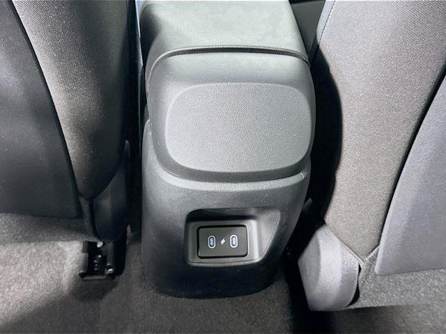 2025 Hyundai Elantra Blue - Photo 21