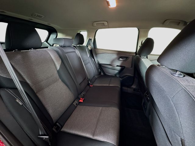 2021 Nissan Rogue SV - Photo 28