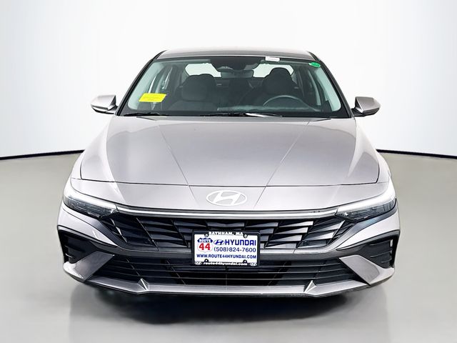 2024 Hyundai Elantra SEL - Photo 11