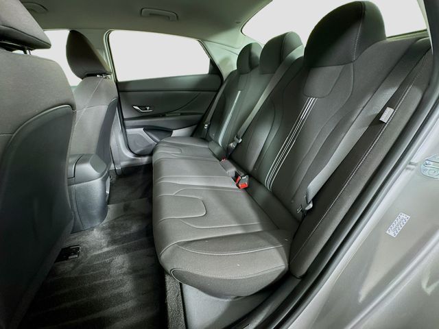 2024 Hyundai Elantra SEL - Photo 26