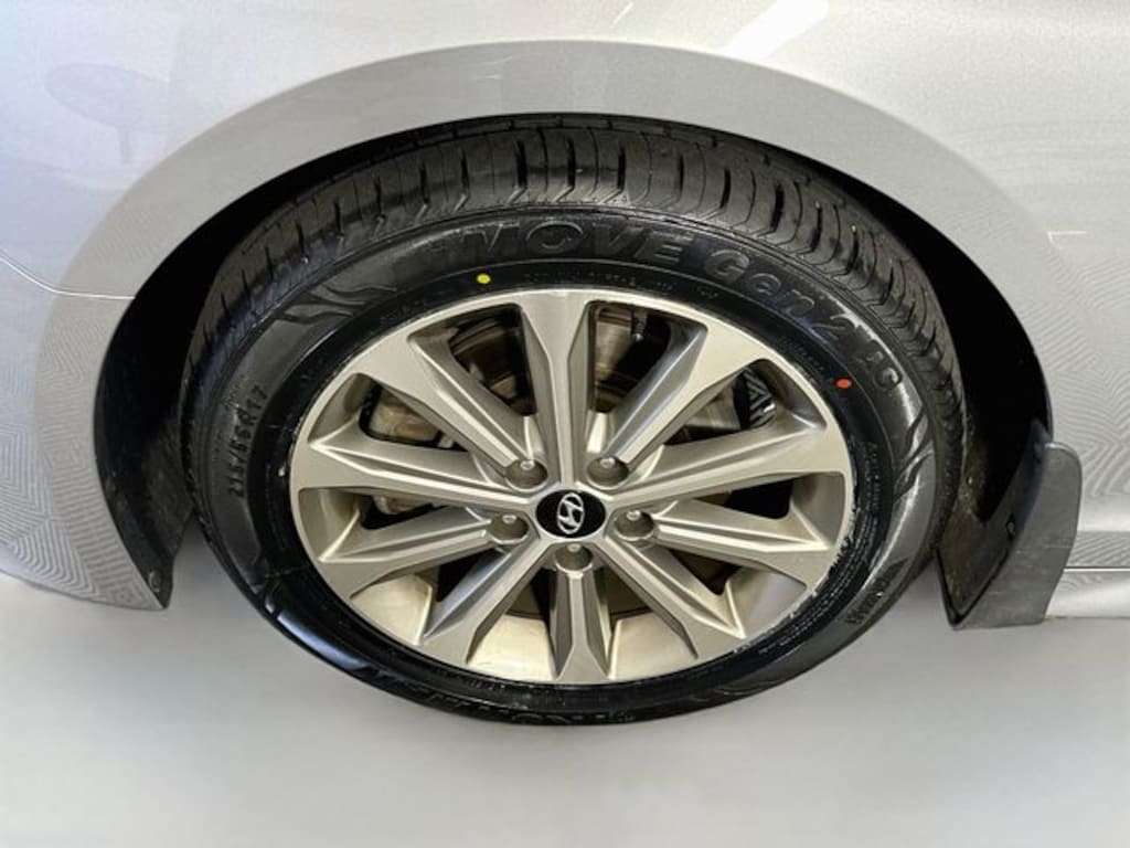 Used 2016 Hyundai Sonata Limited w/PZEV Sedan