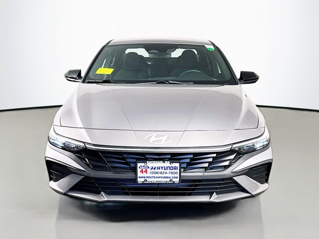 2025 Hyundai Elantra SEL - Photo 11