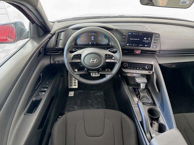 2025 Hyundai Elantra SEL - Photo 19