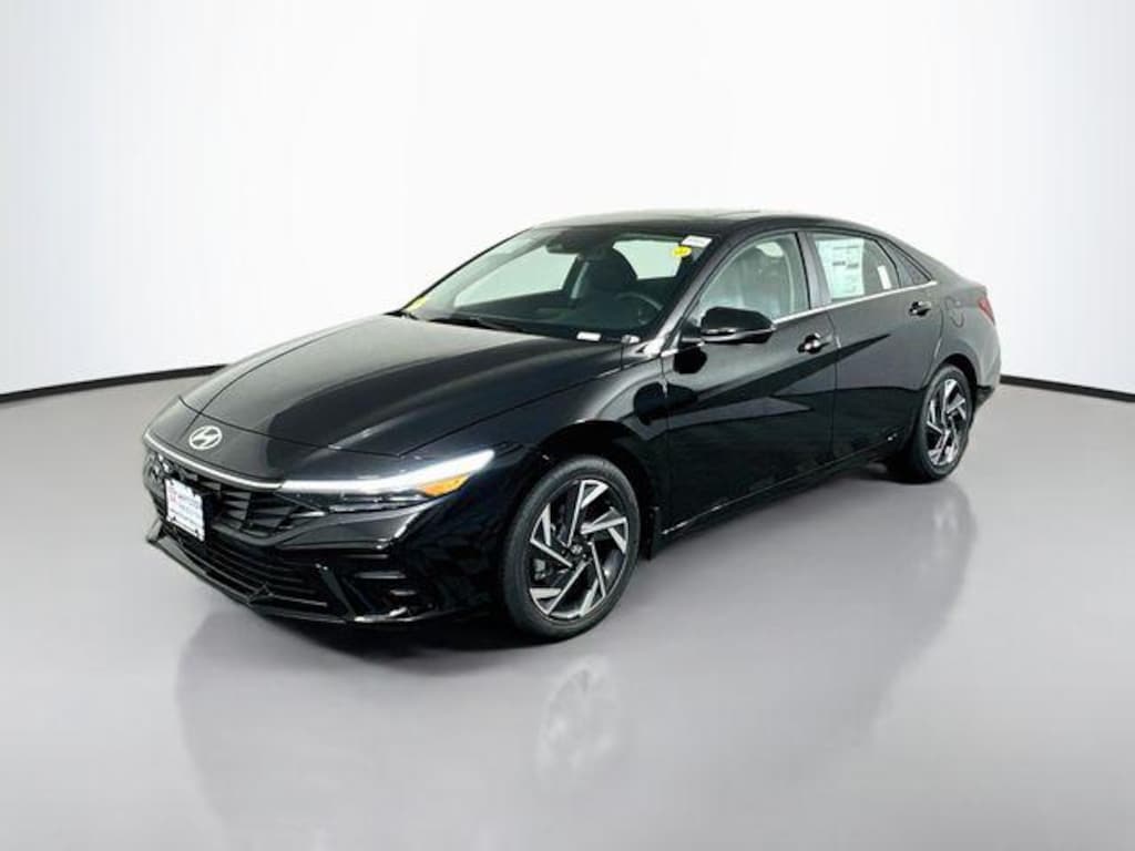 New 2026 Hyundai Elantra Limited Sedan